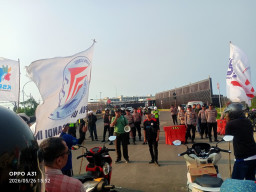Pecat Pekerja Lokal, Perusahaan di KEK Gresik Didemo Buruh
