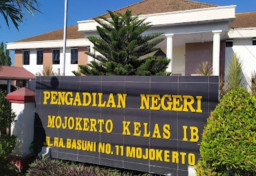 Sidang Perkara Tambang Ilegal di PN Mojokerto, Nama PT Merak Jaya Beton Disebut Dalam Dakwaan