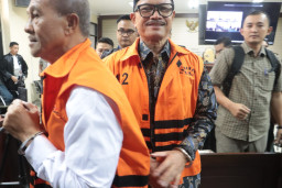 Maidi Didakwa Memeras Berkedok CSR dan Terima Gratikasi