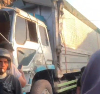 Truk Rem Blong Tabrak Warung di Cirebon, Satu Orang Tewas
