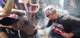 Bantengan Tetap Jadi Magnet Wisata Budaya, Ribuan Warga Padati Kirab Ngarak Banteng 1 Suro