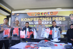 Lawan Polisi Saat Ditangkap, Perampok Sadis di Bondowoso Kena Tindakan Tegas Terukur
